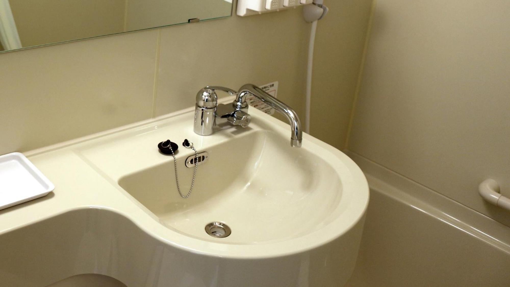 Toyoko Inn Saitama Misato Ekimae Экстерьер фото